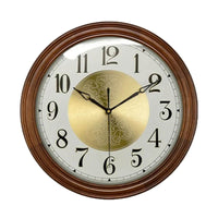 une horloge murale vintage de luxe