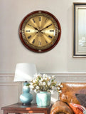 horloge-murale-vintage-de-luxe-cuivre-doré-au-mur