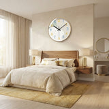 L'horloge murale art moderne chiffres coloré cadran doré or 30cm allie un design abstrait et contemporain à un diamètre idéal de 30 centimètres pour habiller vos murs avec style dans la chambre