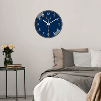 Horloge murale ronde bleu roi de 30 cm au design moderne et classique, avec aiguilles blanches et chiffres dorés, décoration simple et élégante pour chambre
