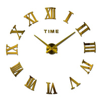 Grande horloge murale DIY dorée à chiffres romains couleur doré or jaune decorative interieure geante