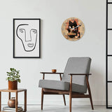 Horloge murale chat ramen au style japonais. Un adorable félin dégustant un bol de ramen pour une décoration cuisine originale et pleine de charme. DANS UNE SALLE