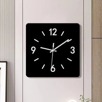 horloge murale design en forme carré de 30 cm noir et blanc