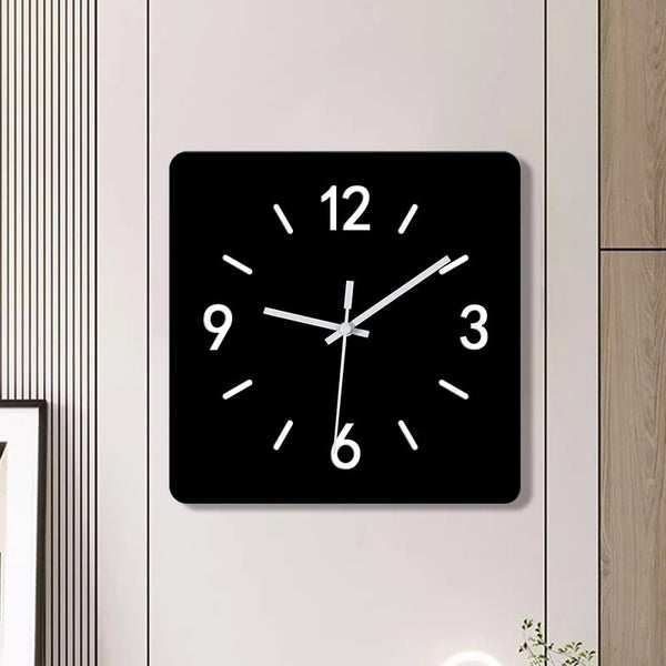 horloge murale design en forme carré de 30 cm noir et blanc