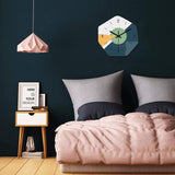 Cette horloge murale scandinave et géométrique apportera une touche moderne et minimaliste à votre intérieur. Son design épuré trouvera facilement sa place dans un salon ou une chambre.  blanc, jaune, bleu ou vert, elle s’accordera avec différents styles de décoration dans la chambre
