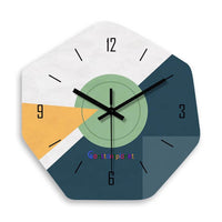Cette horloge murale scandinave et géométrique apportera une touche moderne et minimaliste à votre intérieur. Son design épuré trouvera facilement sa place dans un salon ou une chambre.  blanc, jaune, bleu ou vert, elle s’accordera avec différents styles de décoration.