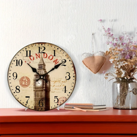 Horloge murale London vintage avec Big Ben et inscription London sur le cadran, décoration inspirée de l’Angleterre et de la capitale britannique dans la chambre