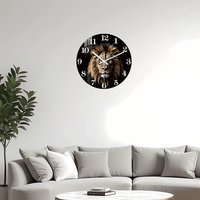 Horloge murale lion originale représentant le visage majestueux d’un lion au regard intense. Le cadran noir met en valeur les traits puissants de l’animal avec un design moderne et élégant. Les chiffres et les aiguilles blanches offrent un contraste harmonieux pour une lecture facile de l’heure. Cette horloge murale décorative apporte une touche sauvage et raffinée à votre intérieur. Le regard du lion évoque la force, le courage et la noblesse du roi des animaux. Idéale pour décorer un salon