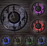 Horloge murale ajourée vinyle pole dance néon LED multiples silhouettes acrobatiques