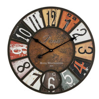 l'horloge murale vintage industrielle en bois 40cm grande Paris rétro Paris Hotel Westminster avec son cadran rouillé et ses chiffres multicolores au style vieilli.