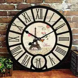 Horloge murale vintage industriel style rustique fond métal rouillé Paris Hôtel Westminster