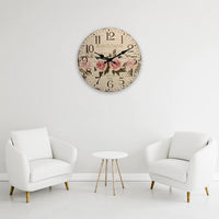 Horloge murale vintage ronde style rétro Rose de Parfum Paris, quatre roses au centre, deux aiguilles noires, chiffres arabes, style européen, 30 cm en MDF, mouvement silencieux à piles, cadeau d’anniversaire ou pour le salon