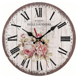 une horloge murale avec des roses au style vintage pour la cuisine