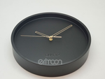 Horloge murale style scandinave et nordique avec quartz comme mécanisme sans bruit tic-tac pour installer dans un salon ou une cuisine moderne design