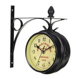 une horloge murale de gare kensington au style ancien de londre