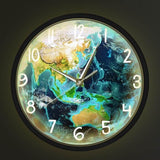 horloge murale design globe terrestre avec led limineuse