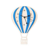 horloge murale enfant design montgolfiere de couleur bleu