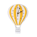 horloge murale enfant design montgolfiere de couleur jaune
