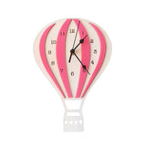 horloge murale enfant design montgolfiere de couleur rose
