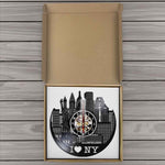 horloge murale new york dans un paquet