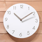 horloge murale scandinave en bois blanc style moderne