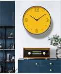 horloge murale scandinave jaune moutarde pour salon