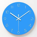 horloge murale bleu ciel 