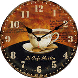 horloge murale de cuisine avec tasse de café antique vintage