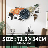 horloge murale design géante en forme de carte du monde colorée taille 71 cm x 34 cm