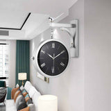 horloge murale double face au style moderne de gare et pendule design vintage avec aiguilles quartz de couleur noir et argentée pour salon