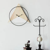 horloge murale scandinave triangulaire  decoration pour le salon