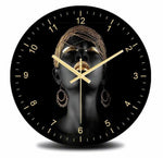 horloge murale scandinave noir et or