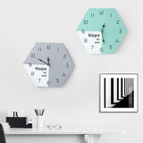 horloge murale scandinave pas cher et en bois couleur grise design pour votre décoration intérieure couleur vert ou grise