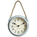 horloge murale scandinave suspendue grise claire