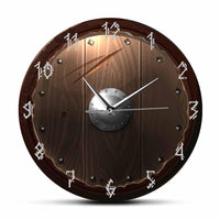 Horloge murale Viking en forme de bouclier brun vieilli avec aiguilles grises