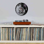 horloge murale vinyle fibonnaci noir avec art en spirale et nombre avec mouvement à quartz avec diamètre 30 cm pour salon
