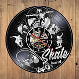 horloge murale vinyle skateboard noir 30 cm colorée 30 cm de diamètre skate comme idée cadeau